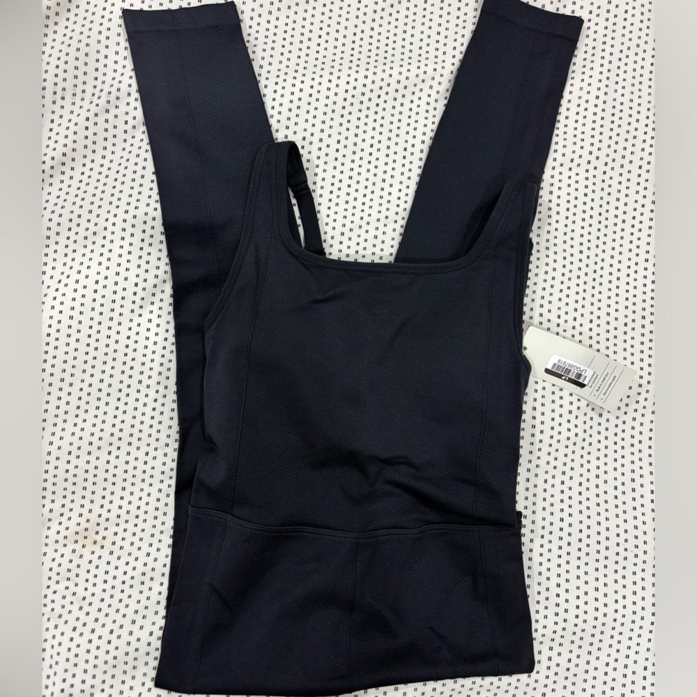 Black Sleeveless Top